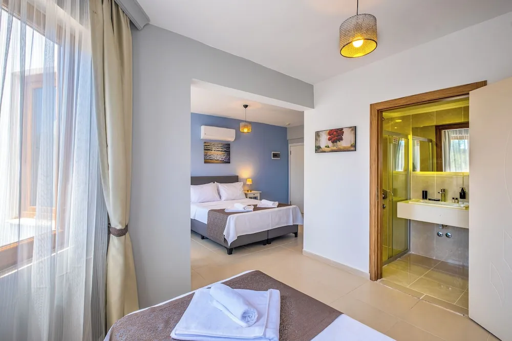 Family Oda (1 Double, 1 Single)