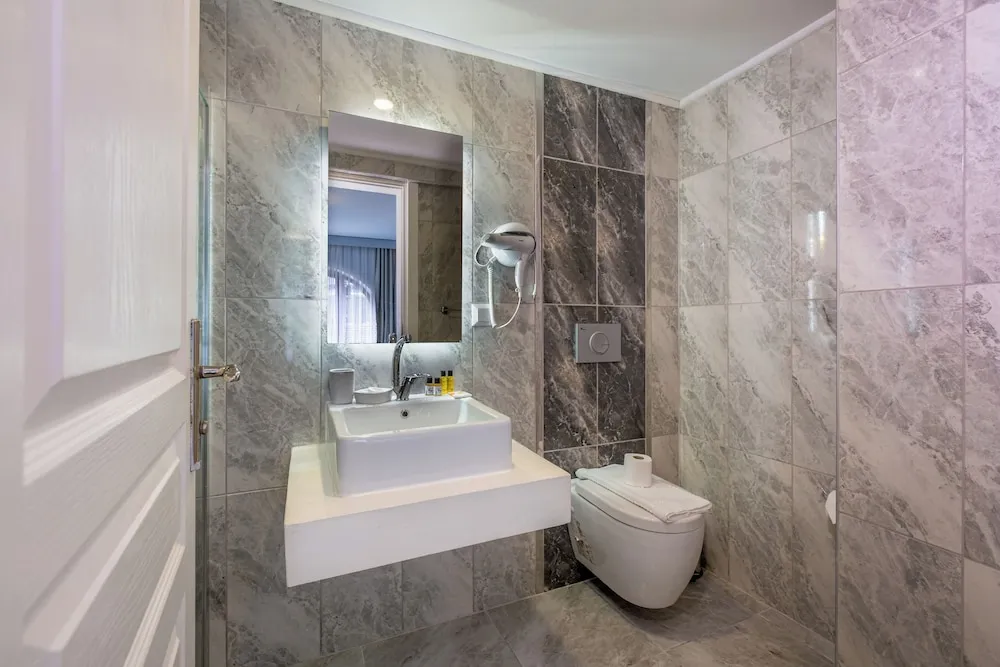 Economy Üç Kişilik Oda, Zemin Kat