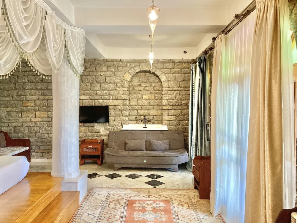 King Suit Oda, Bahçe Manzaralı