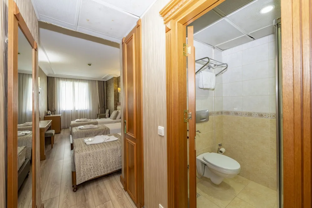 Standard Üç Kişilik Oda