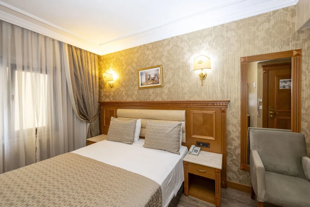 Standard Tek Büyük veya İki Ayrı Yataklı Oda