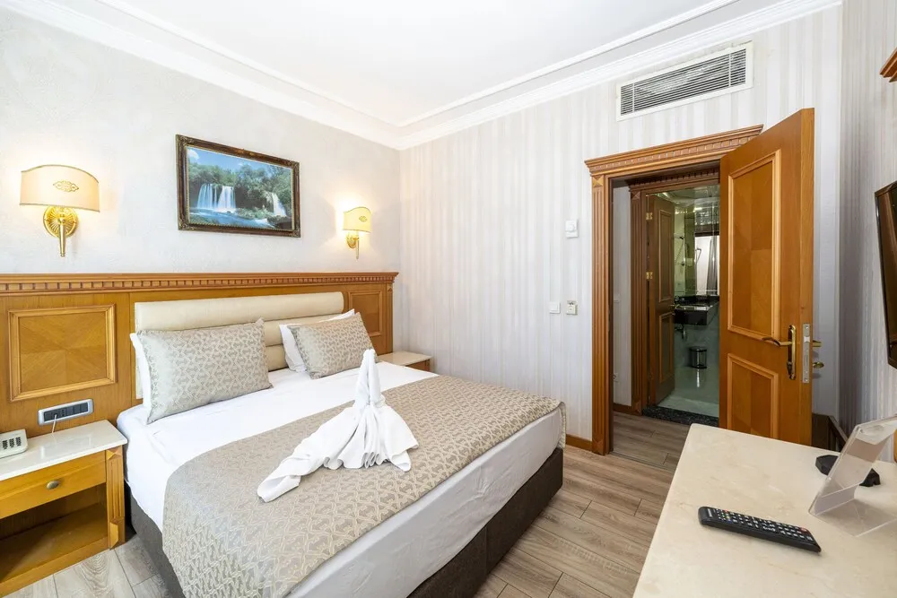 Family Oda, Teras, Kısmi Deniz Manzaralı