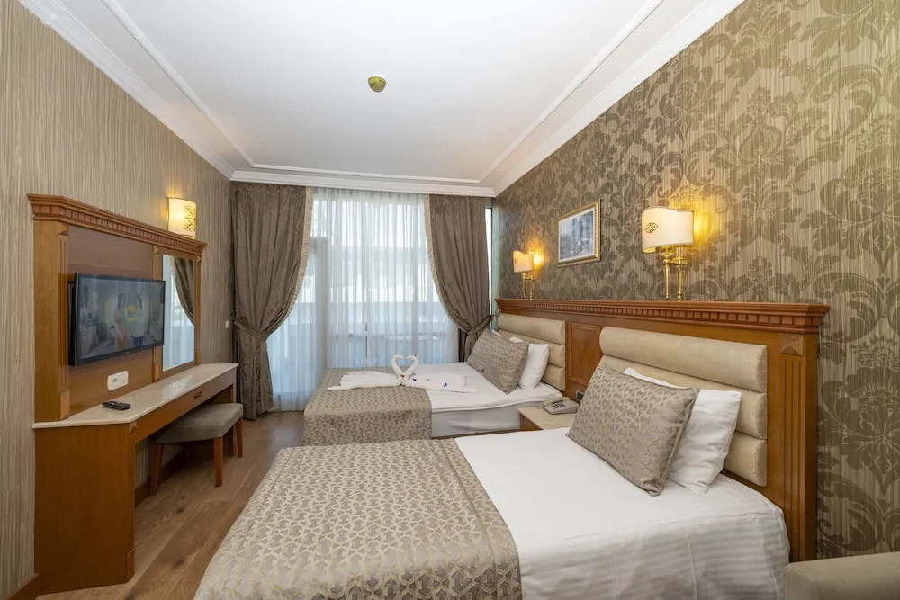 Family Üç Kişilik Oda