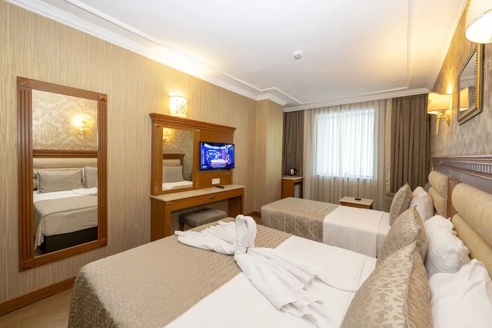 Family Üç Kişilik Oda