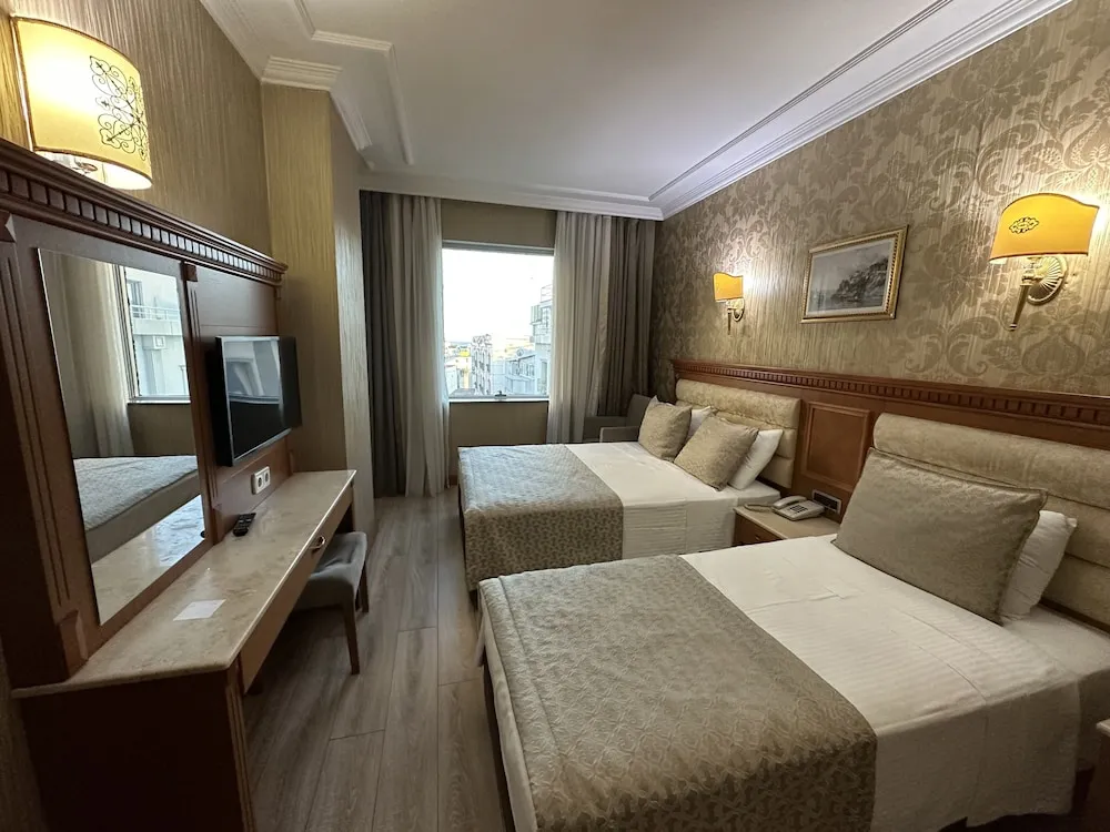 Family Üç Kişilik Oda