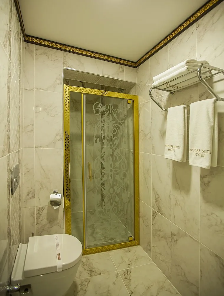 Deluxe Üç Kişilik Oda