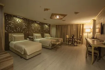 Empire Suite Hotel