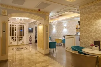 Empire Suite Hotel