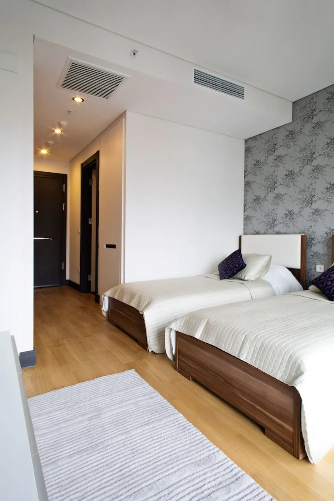 Economy Suite