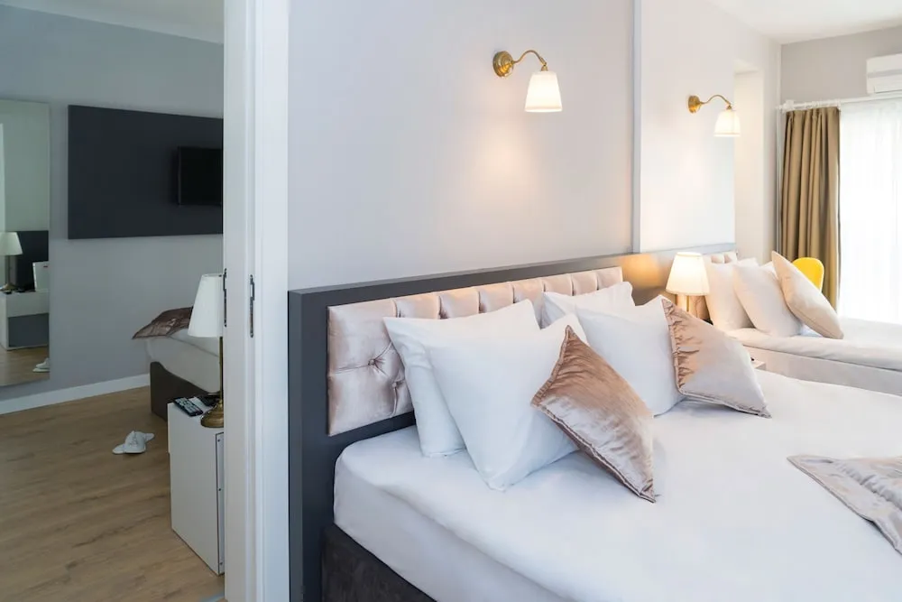 Family Oda, 2 Yatak Odası, 2 Banyolu (5 Pax)