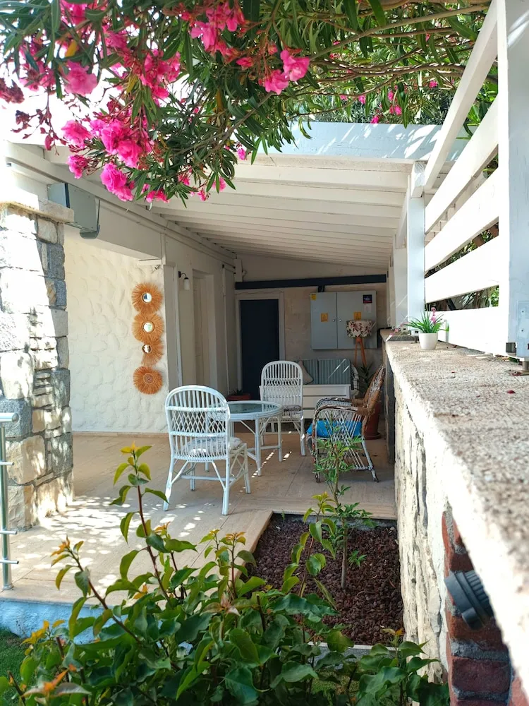 Economy Oda, Bahçe Manzaralı
