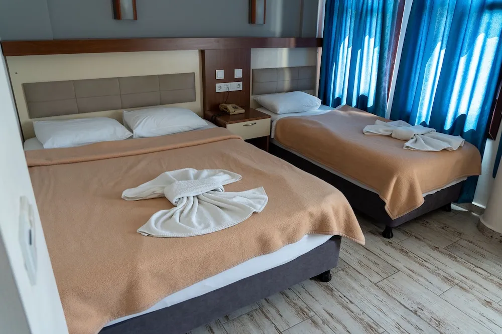 Standard Üç Kişilik Oda