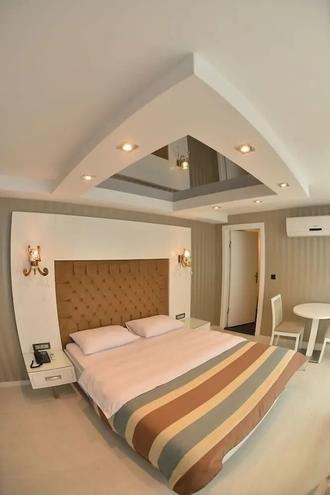 Deluxe Tek Büyük Yataklı Oda, Balkon