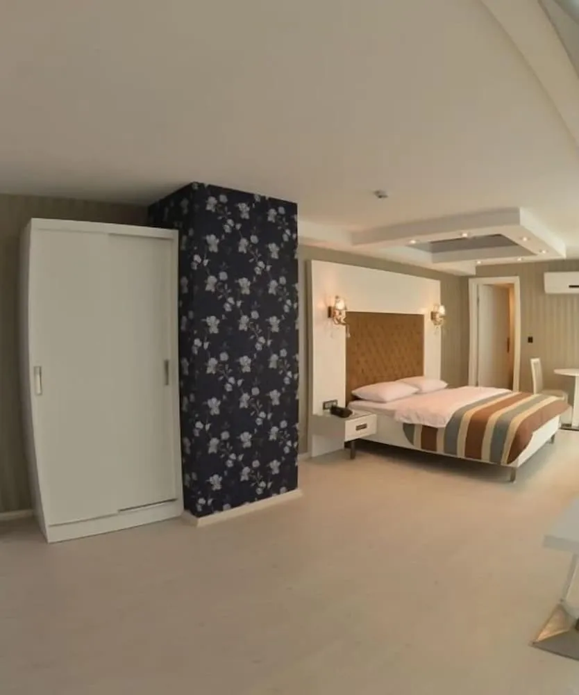Deluxe Tek Büyük Yataklı Oda, Balkon