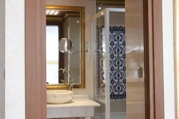 Marmara Deluxe Hotel