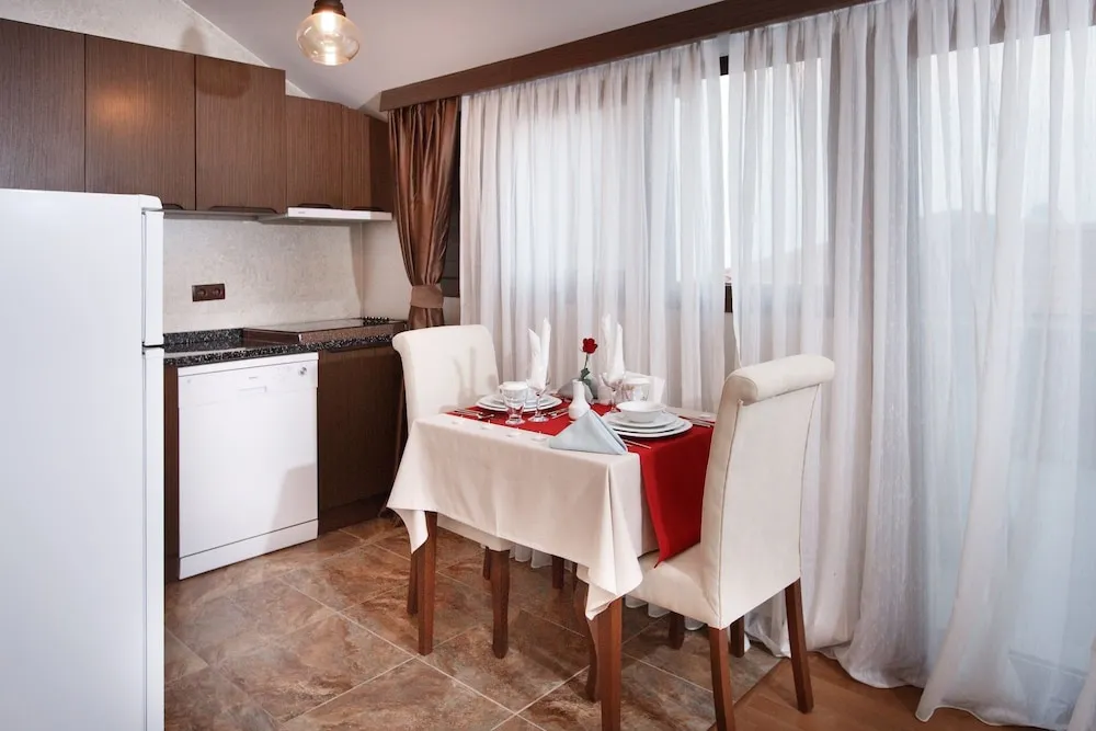 Deluxe Süit, Sıcak Su Küveti, Göl Manzaralı