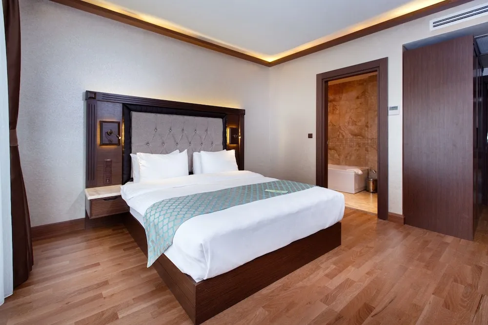 Economy Standard Double Room (Basement Floor)