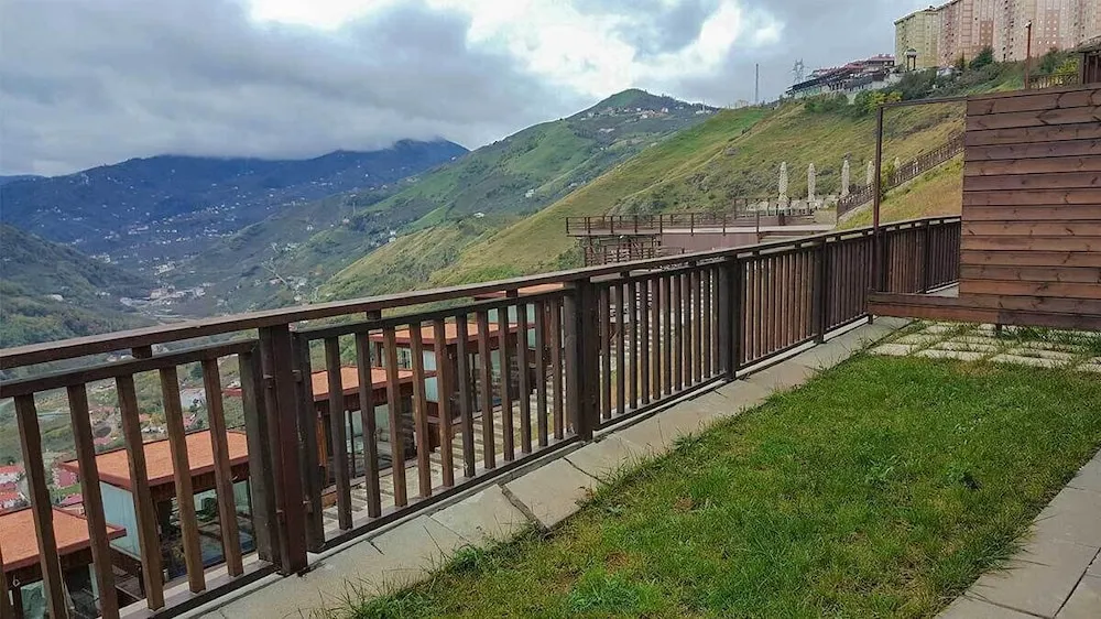 Standard Oda, Küçük Mutfak, Göl Manzaralı