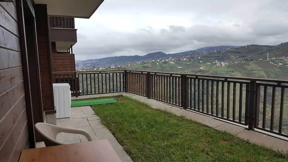 Standard Oda, Küçük Mutfak, Göl Manzaralı