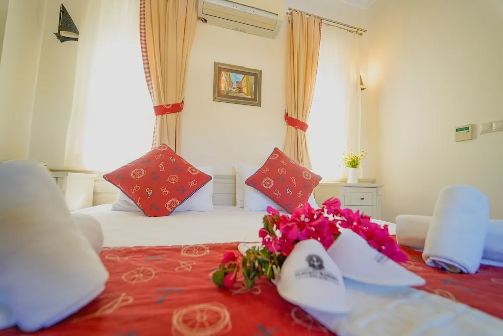 Deluxe Tek Büyük veya İki Ayrı Yataklı Oda, Deniz Manzaralı