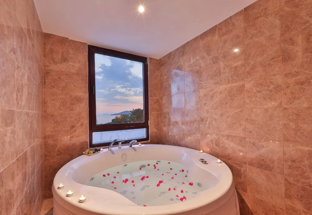 Deluxe Süit, Sıcak Su Küveti, Deniz Manzaralı