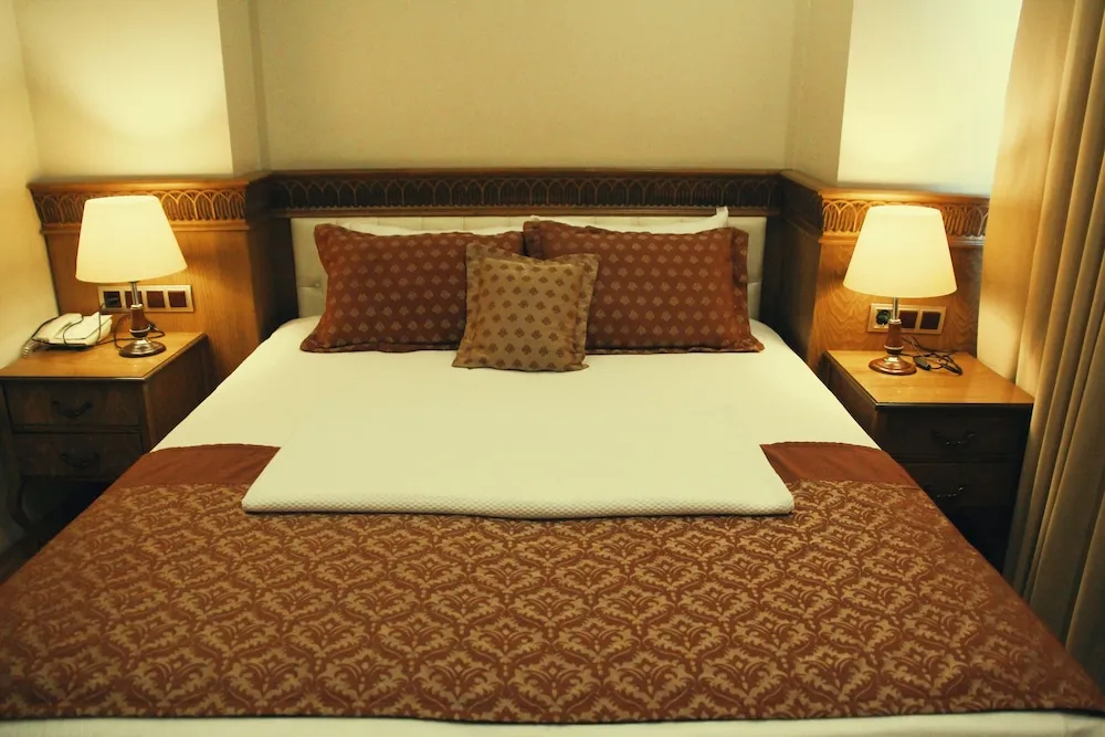 Standard Tek Büyük veya İki Ayrı Yataklı Oda