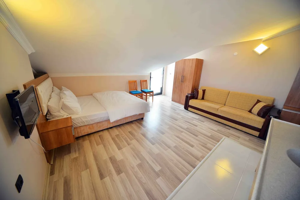 Family Çatı Katı Süiti (Penthouse)