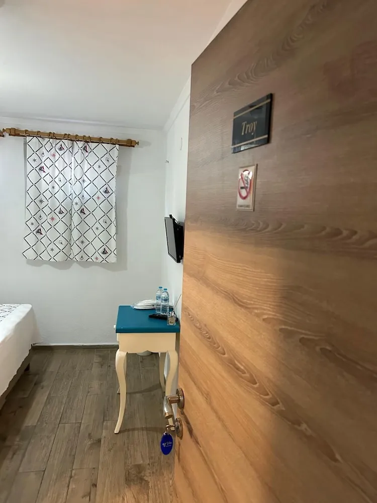 Economy Double Room, Basement, No View