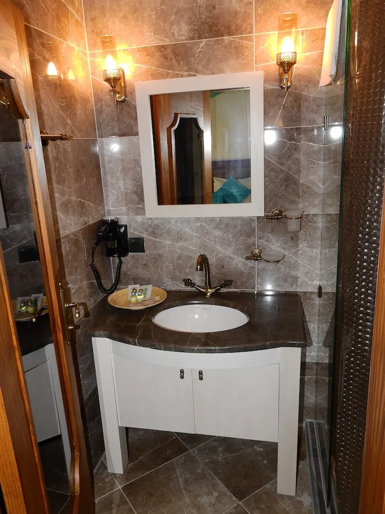 Deluxe Balkonlu Deniz Manzarali