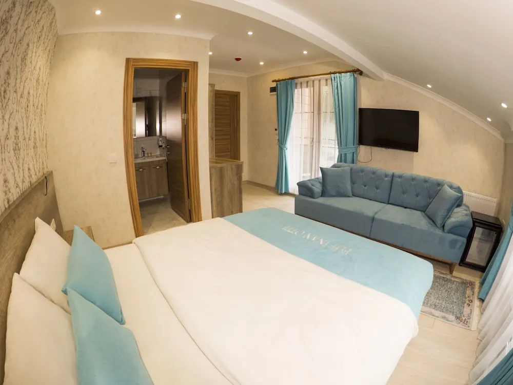 Standard Double Room with Sofa Bed and Balcony