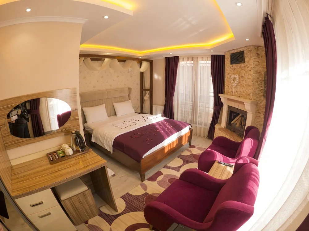Honeymoon Room, 1 Çift Kişilik Yatak