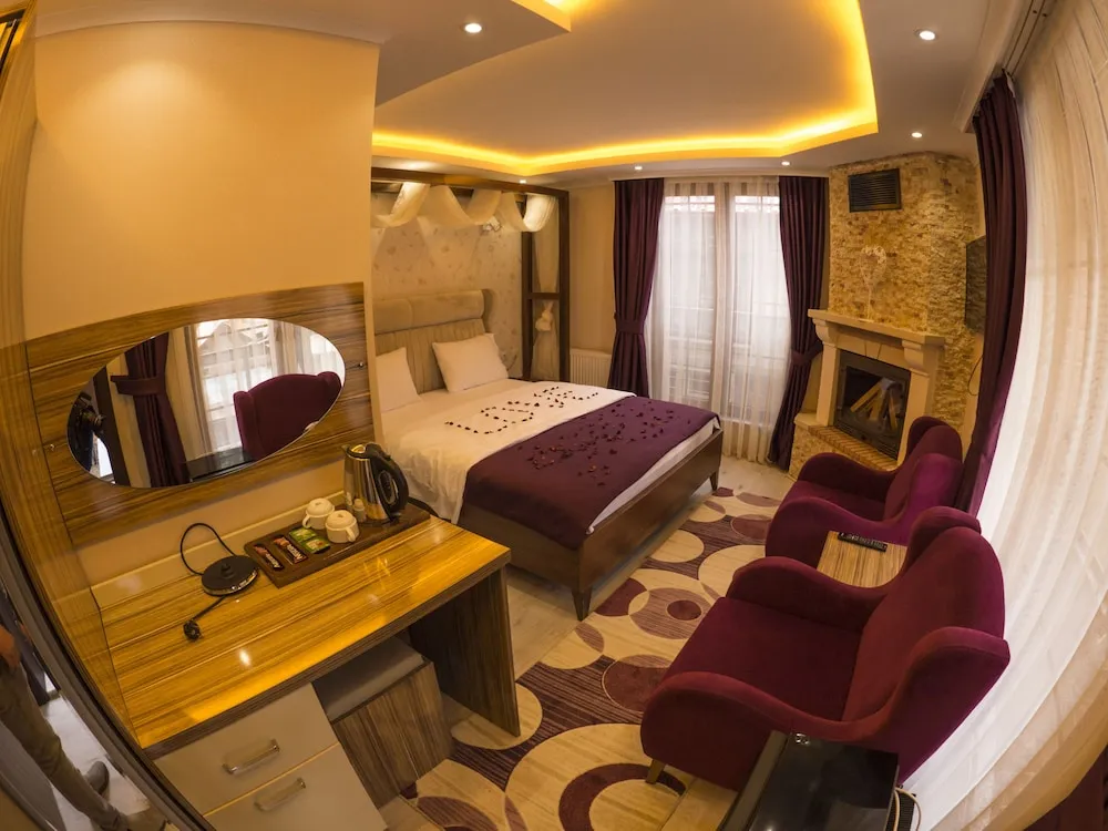 Honeymoon Room, 1 Çift Kişilik Yatak