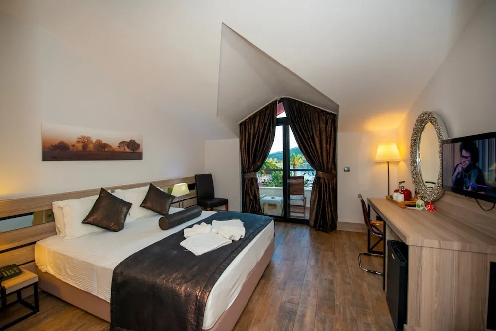 Deluxe Tek Büyük Yataklı Oda, Deniz Manzaralı