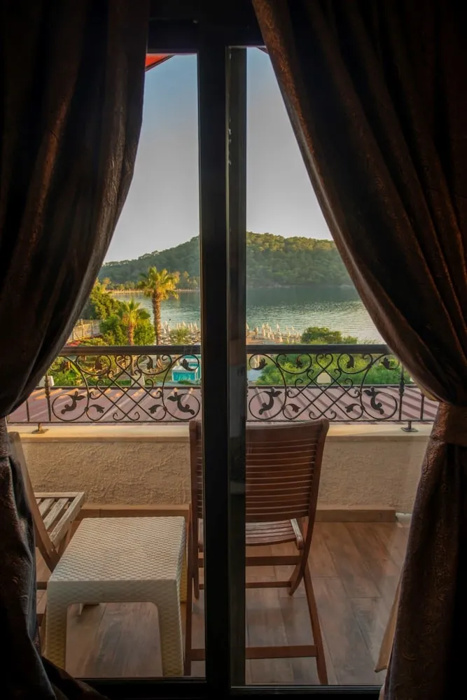 Deluxe Tek Büyük Yataklı Oda, Deniz Manzaralı