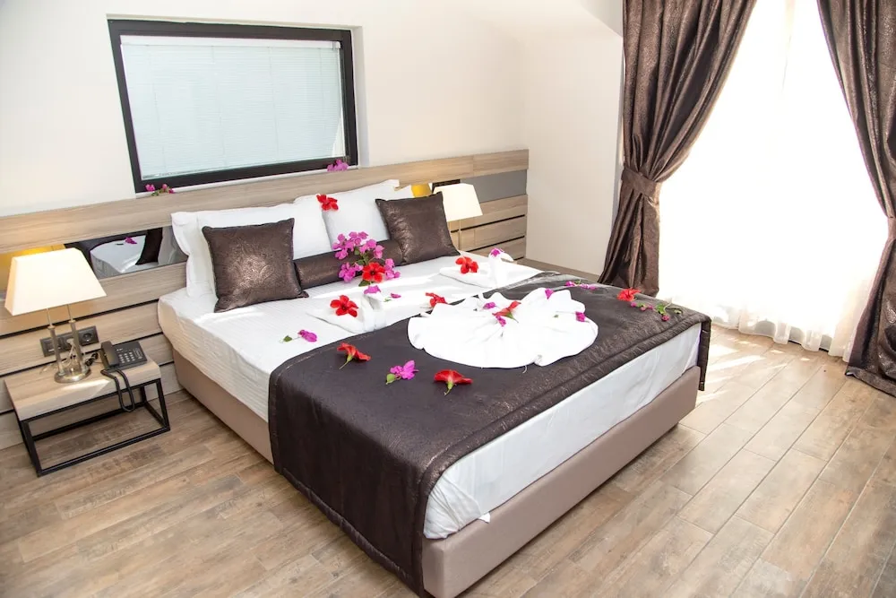 Deluxe Tek Büyük Yataklı Oda, Deniz Manzaralı