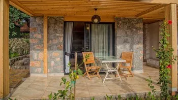 S3 Seahorse Beach Club & Hotel