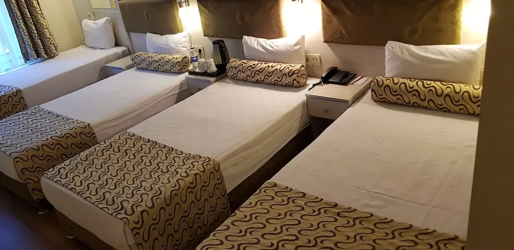 Classic Dört Kişilik Oda, Birden Çok Yatak, Sigara İçilebilir