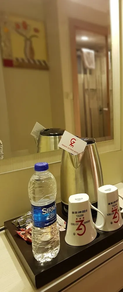 Economy Büyük Yataklı Tek Kişilik Oda, 1 Çift Kişilik Yatak, Sigara İçilebilir