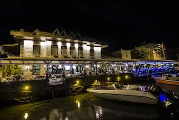 Assos Behram Hotel - Özel Sınıf - Yetişkin Oteli