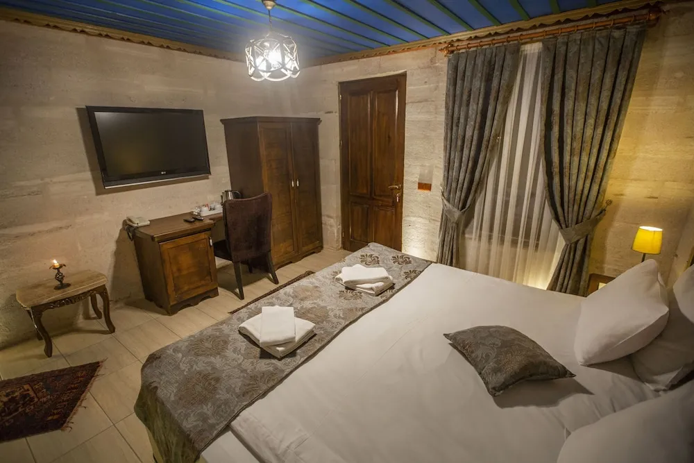 Tek Büyük Yataklı Oda, Vadi Manzaralı