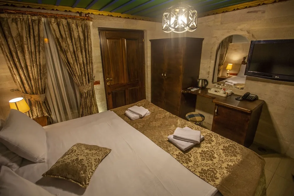 Tek Büyük Yataklı Oda, Vadi Manzaralı