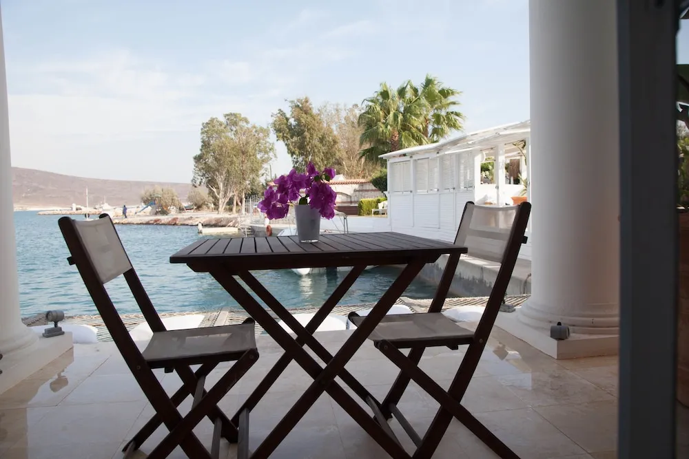 Deluxe Tek Büyük Yataklı Oda, Deniz Manzaralı