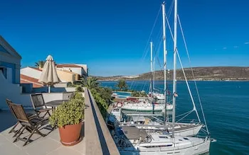 Port Alacati Hotel