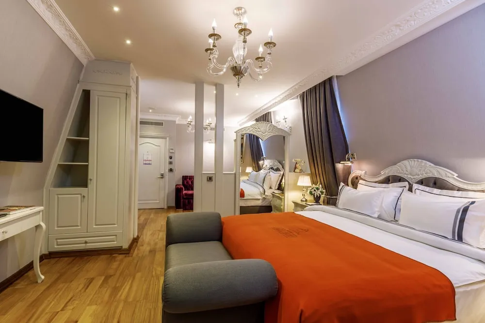 King Suite