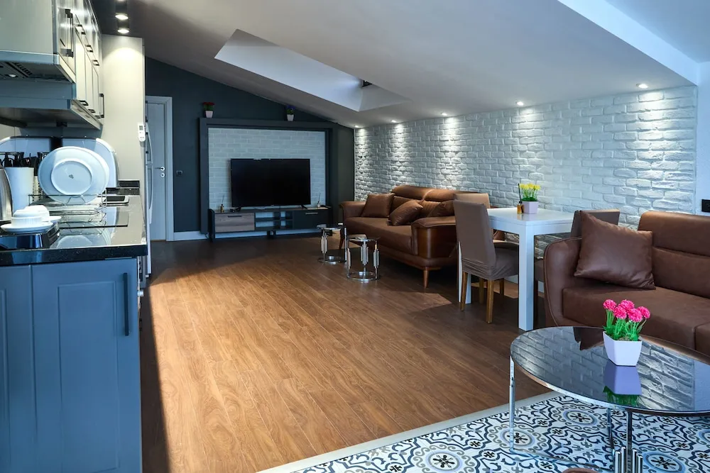 Çatı Katı Süiti (Penthouse)
