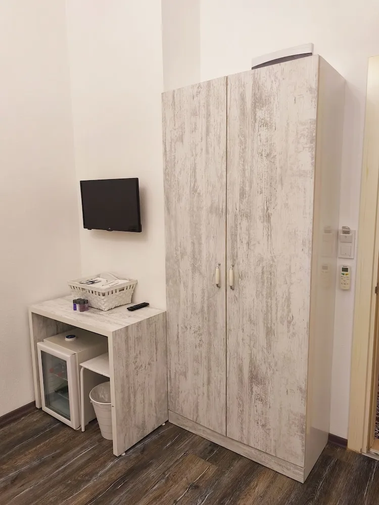 Standard Oda, 1 Büyük (Queen) Boy Yatak, Sigara İçilmez, Şehir Manzaralı