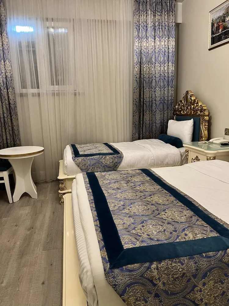 Economy Üç Kişilik Oda
