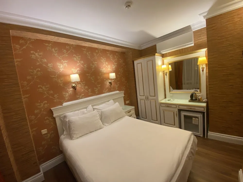 Standard Tek Büyük veya İki Ayrı Yataklı Oda