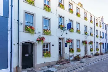 Georgian House Hotel
