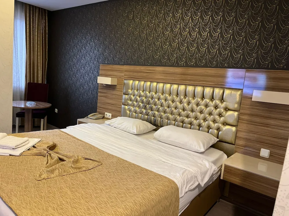 Economy Tek Büyük Yataklı Oda